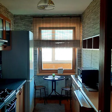 Between And Sea Apartment *